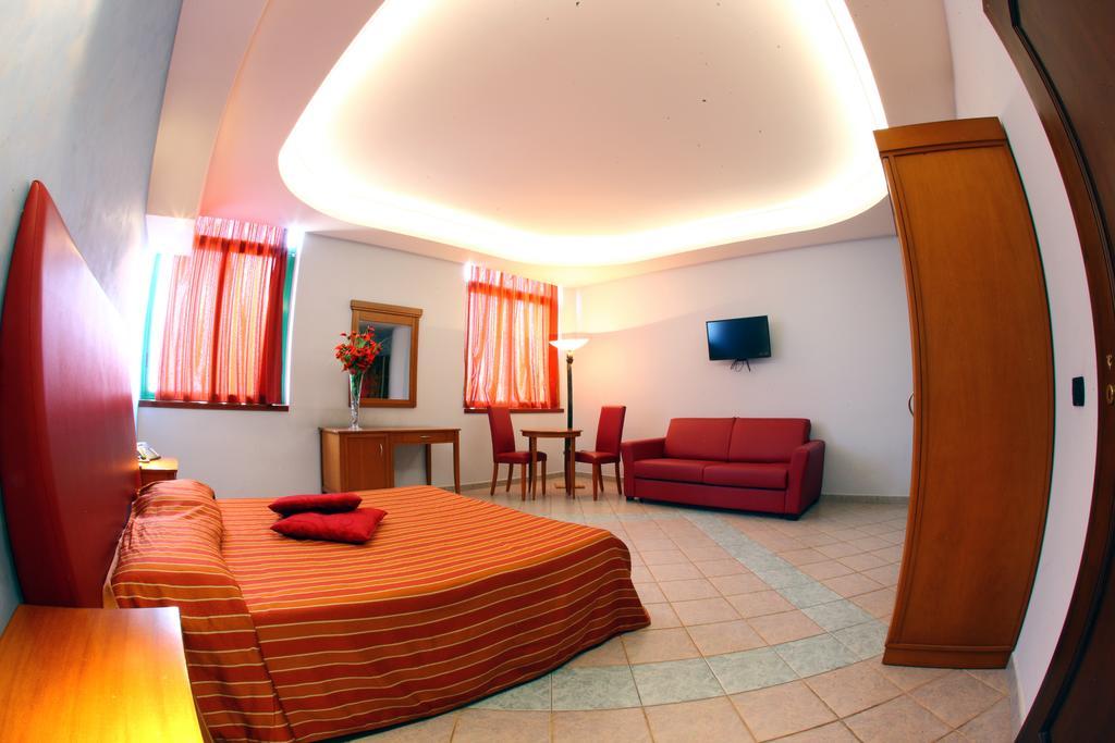 Hotel Stefano A Melito Мелито-ди-Наполи Экстерьер фото